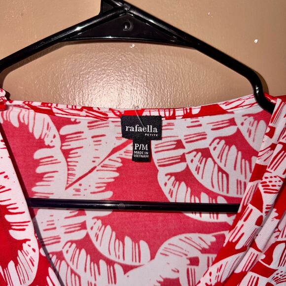 Rafaella Women's Short Sleeve Wrap Front Red White Floral Blouse Top Size Medium - Picture 2 of 9